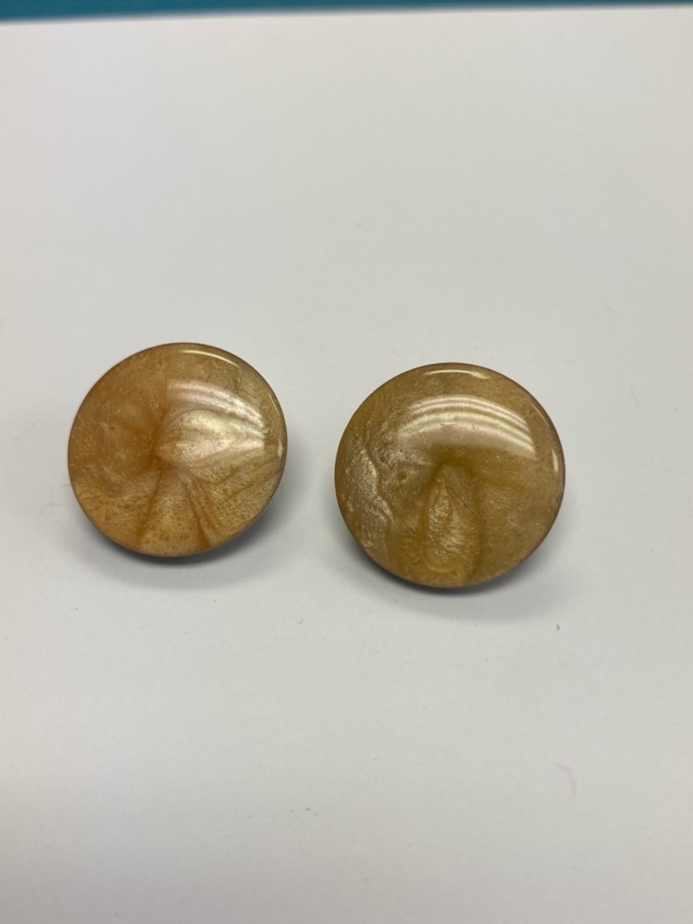 Vintage clip on Round Marbled Button Earrings in Shimmering Camel
